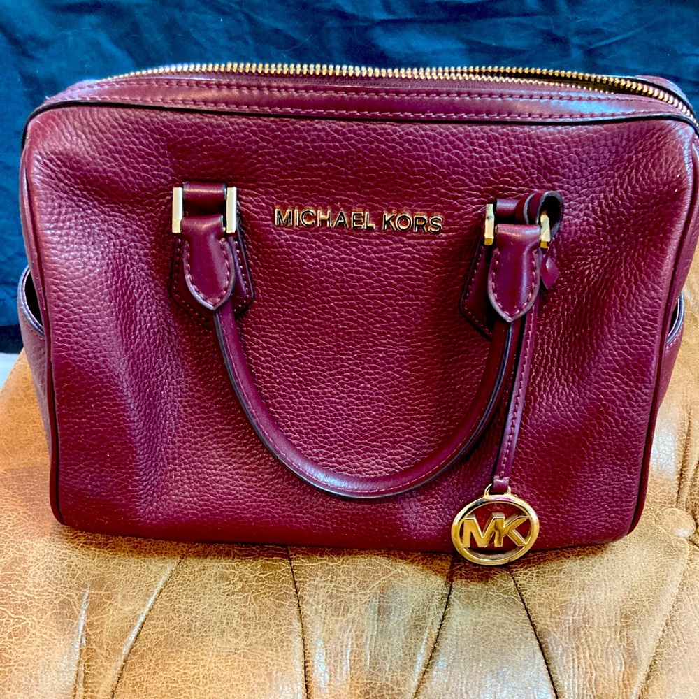 MK medium duffel purse